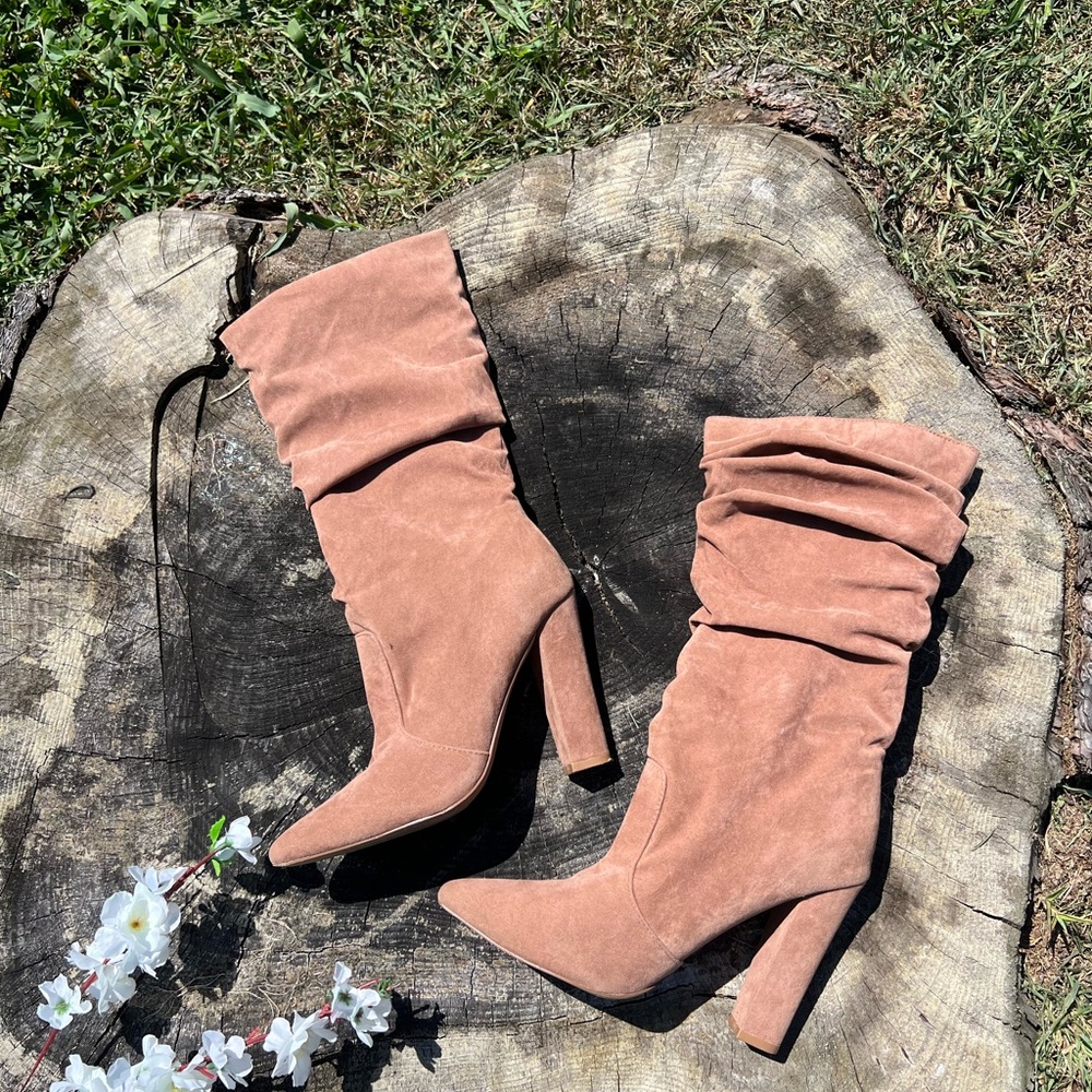 Stylish Tan Suede Women's Boots